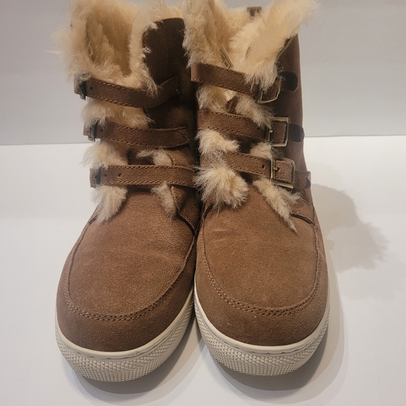 Ever UGG Triple Buckle Belt Hidden Heel Boots, size 38, US 7 - Picture 4 of 7